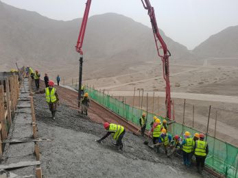 新疆公司承建图木舒克市永安湖生态旅游区基础设施项目主体结构封顶